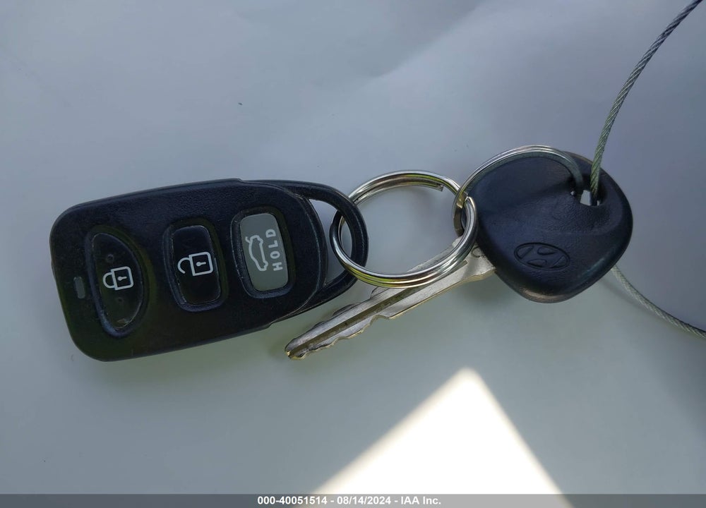 2019 HYUNDAI ELANTRA SE VIN: KMHD74LF8KU865570