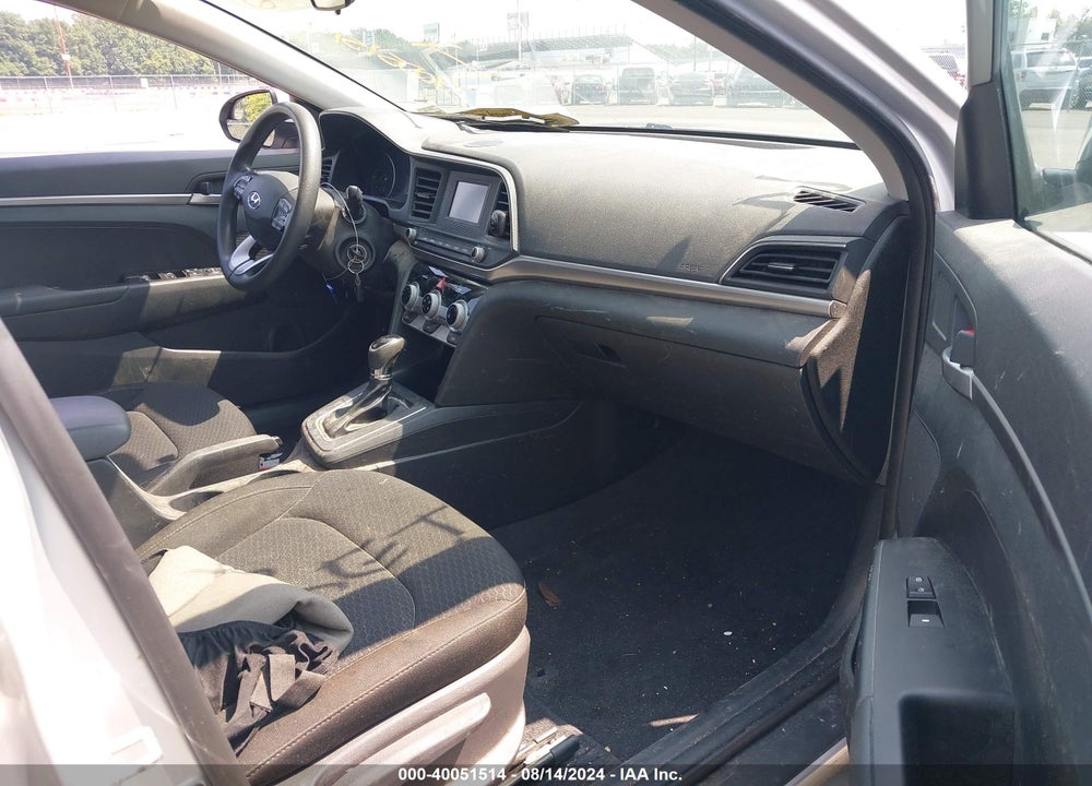2019 HYUNDAI ELANTRA SE VIN: KMHD74LF8KU865570
