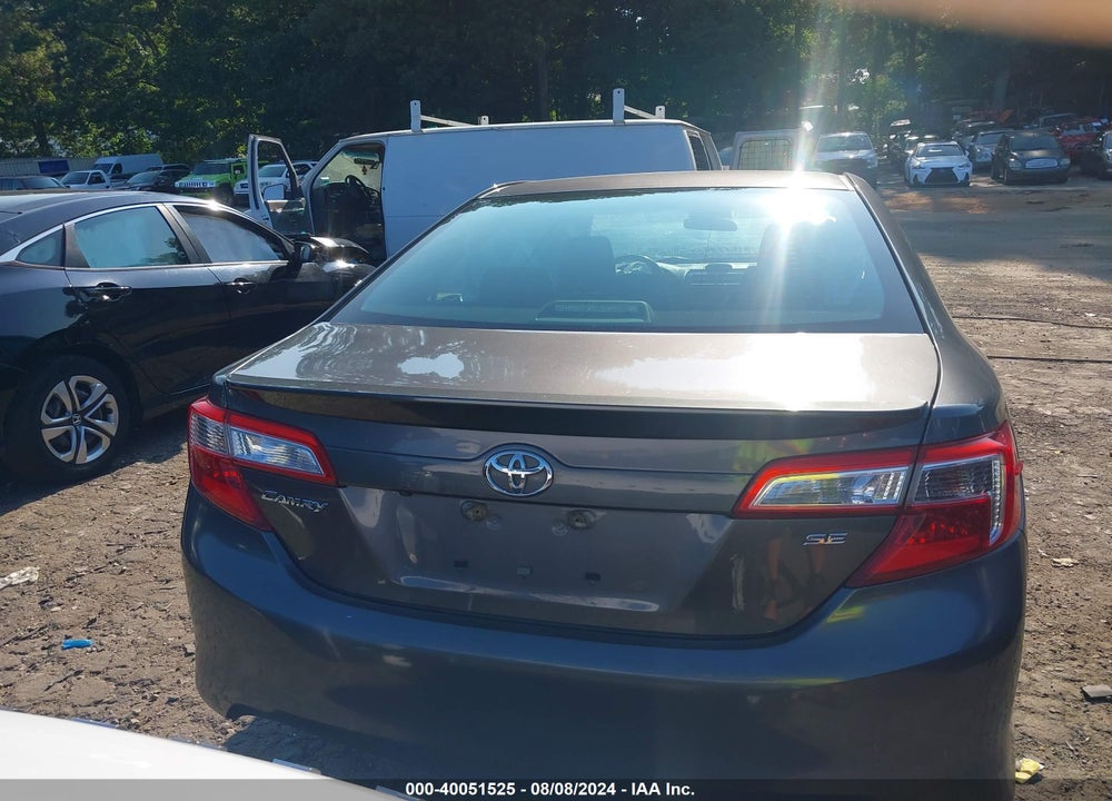 2014 TOYOTA CAMRY SE VIN: 4T1BF1FK8EU841047
