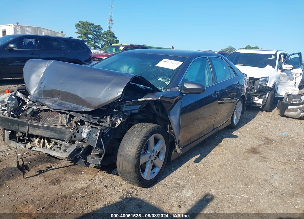 2014 TOYOTA CAMRY SE VIN: 4T1BF1FK8EU841047