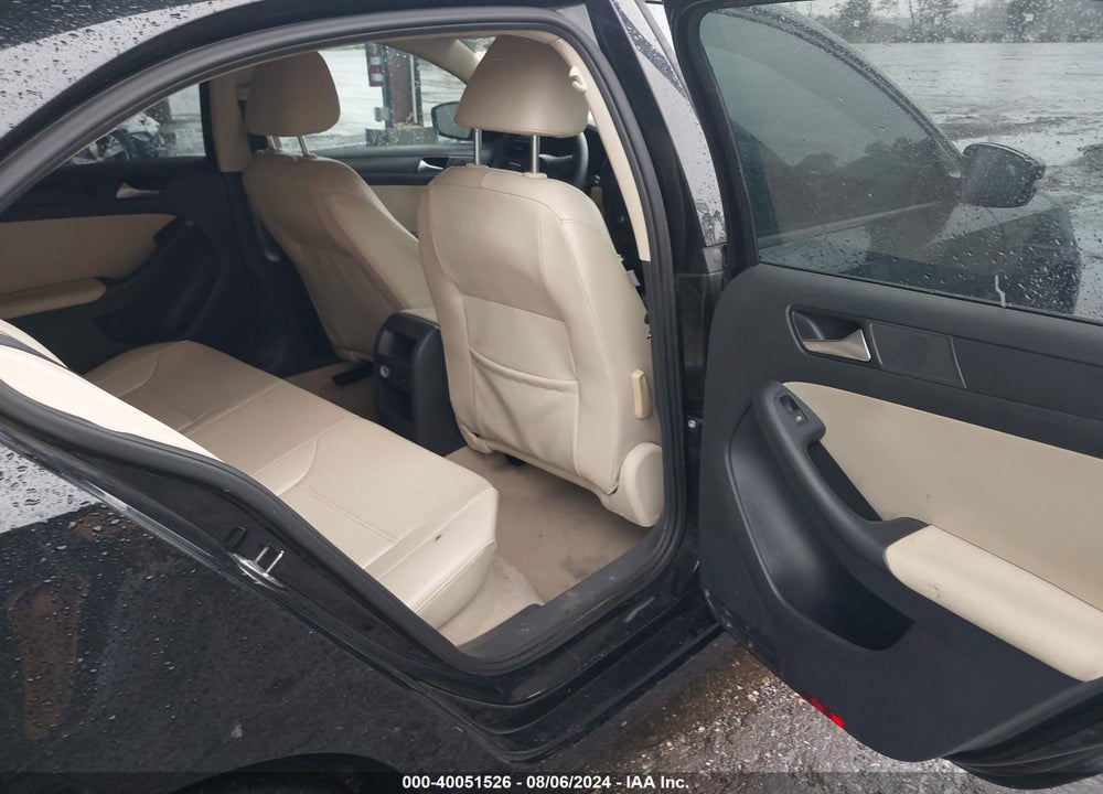 2014 VOLKSWAGEN JETTA 1.8T SE VIN: 3VWB17AJ9EM416880