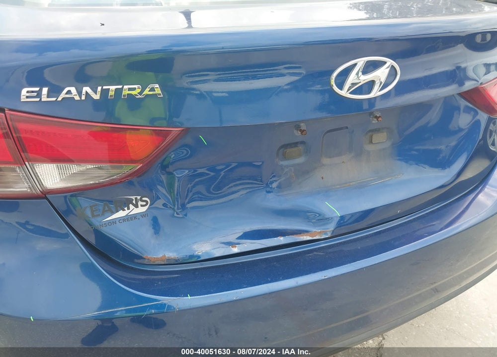 2015 HYUNDAI ELANTRA SE VIN: 5NPDH4AE9FH584924