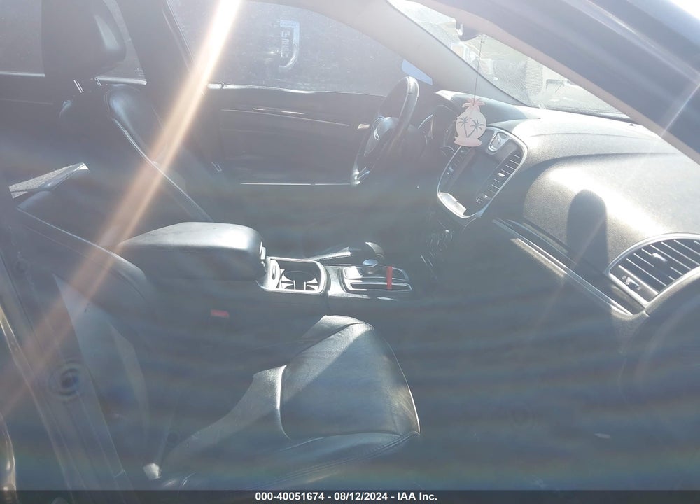 2016 CHRYSLER 300 LIMITED VIN: 2C3CCAAG6GH295928