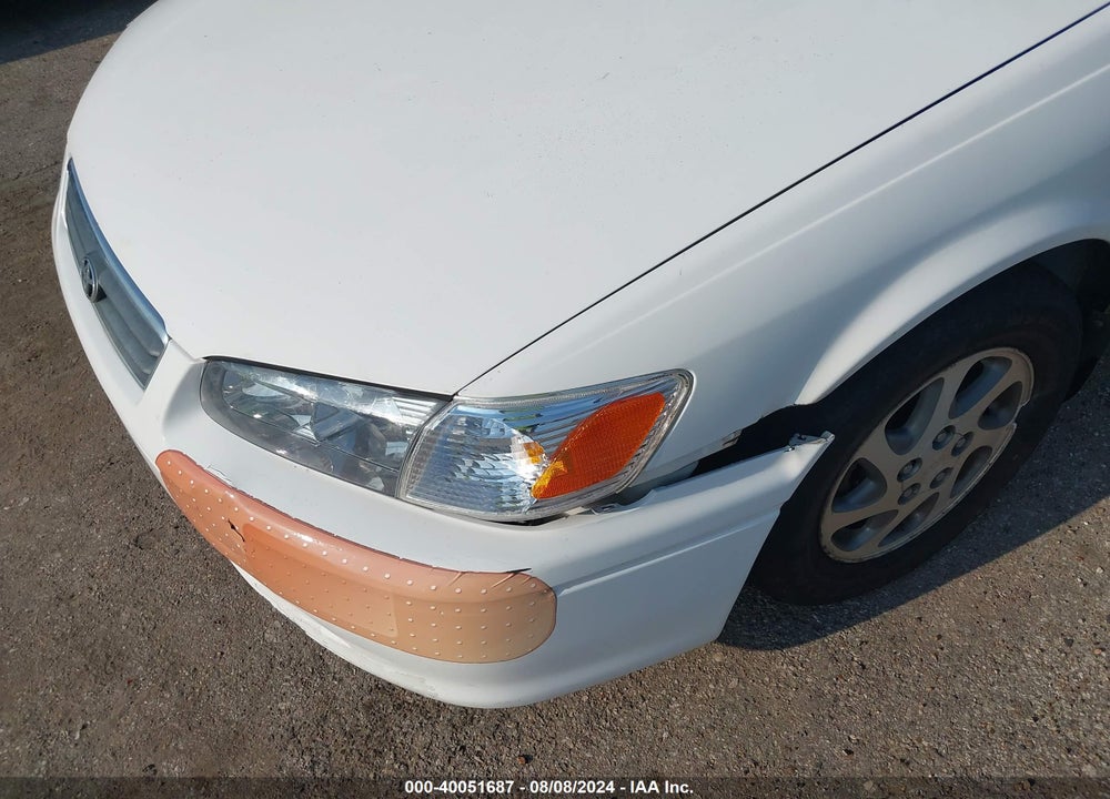 2000 TOYOTA CAMRY LE V6 VIN: JT2BF28K4Y0245963