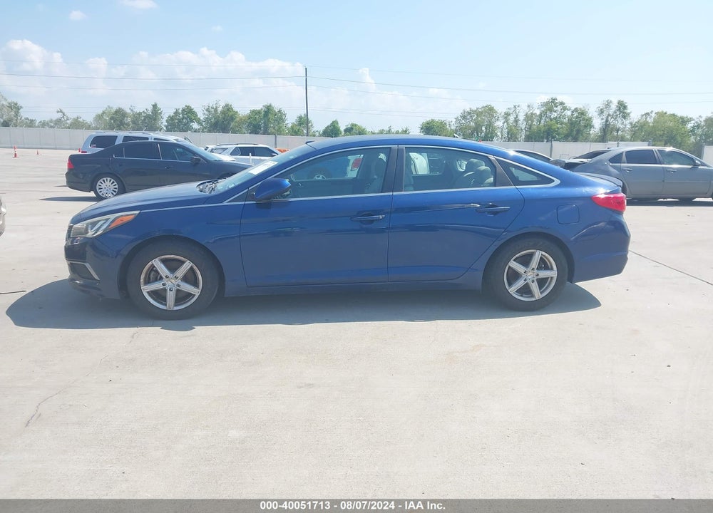 2017 HYUNDAI SONATA SE VIN: 5NPE24AF3HH474677