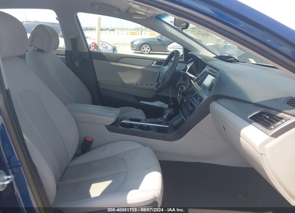 2017 HYUNDAI SONATA SE VIN: 5NPE24AF3HH474677