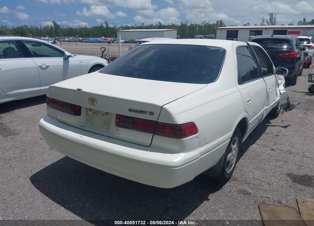 1999 TOYOTA CAMRY LE VIN: JT2BG22K7X0363865
