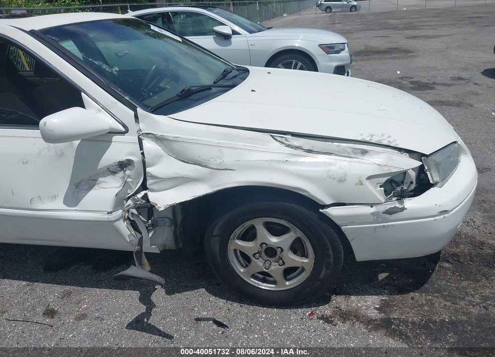 1999 TOYOTA CAMRY LE VIN: JT2BG22K7X0363865