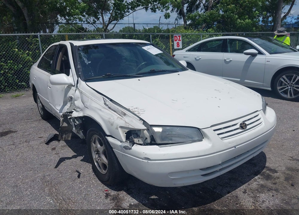 1999 TOYOTA CAMRY LE VIN: JT2BG22K7X0363865