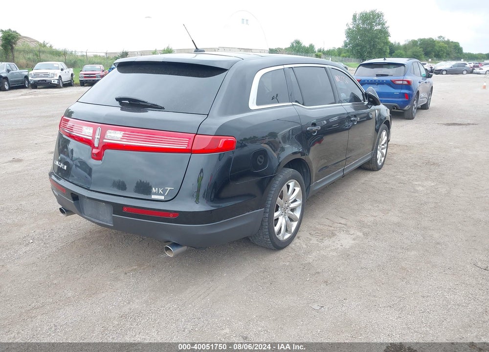 2010 LINCOLN MKT VIN: 2LMHJ5AR3ABJ09062