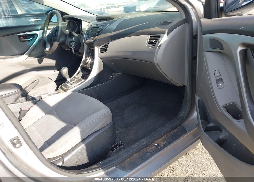 2013 HYUNDAI ELANTRA GLS VIN: KMHDH4AE4DU977891