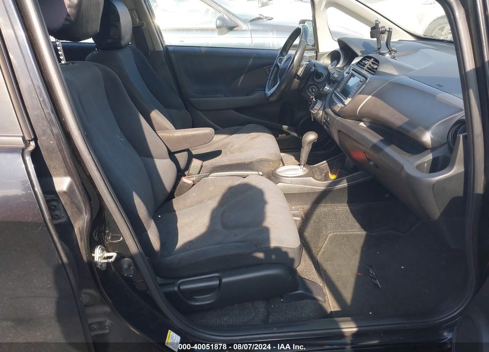 2009 HONDA FIT SPORT VIN: JHMGE886X9S032834