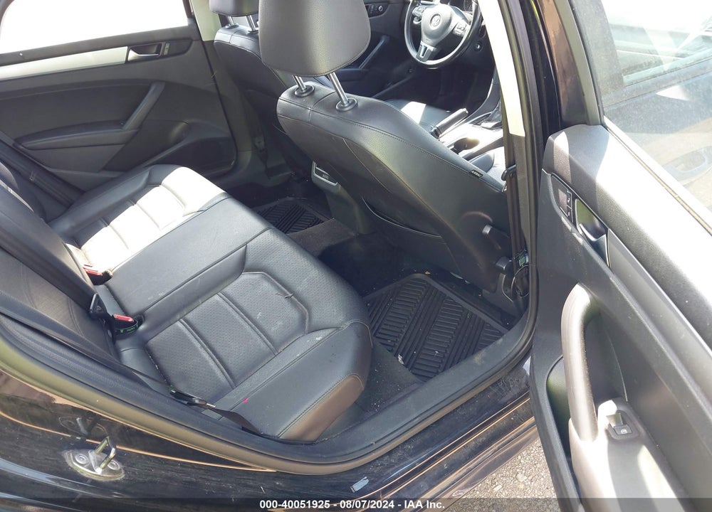 2013 VOLKSWAGEN PASSAT 2.5L SE VIN: 1VWBH7A31DC012727