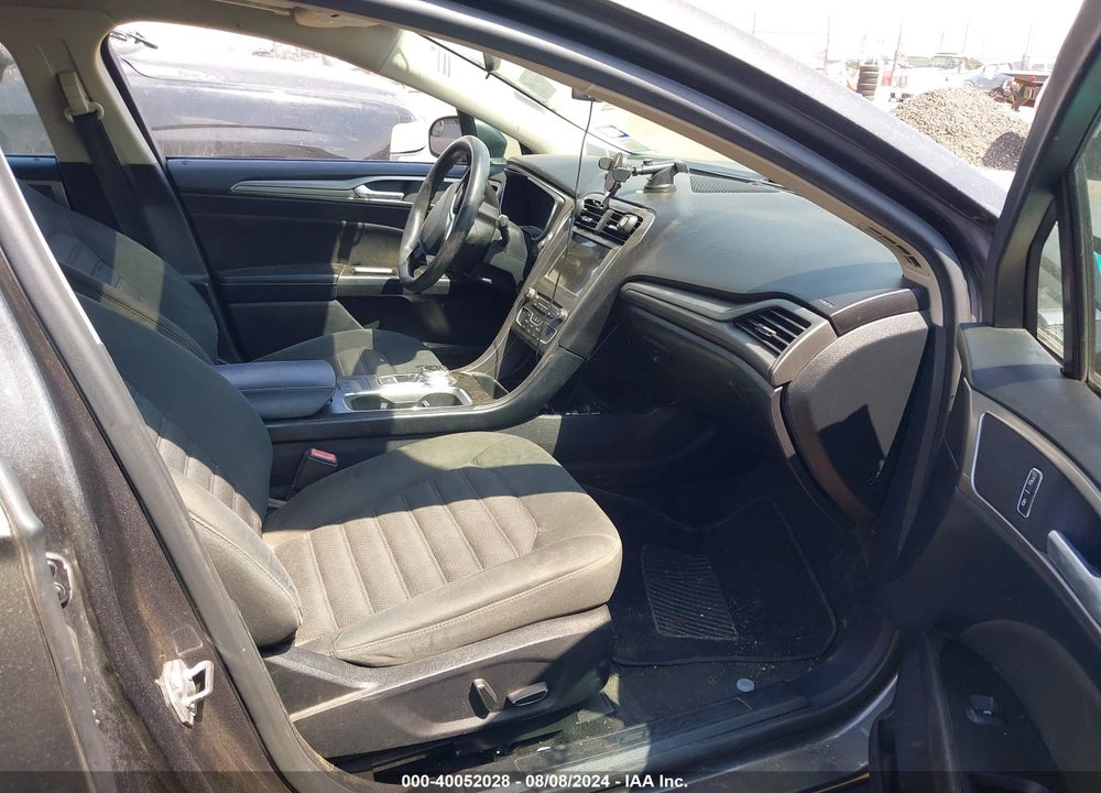 2017 FORD FUSION SE VIN: 3FA6P0H74HR349882
