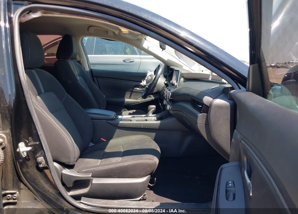 2022 NISSAN SENTRA SV XTRONIC CVT VIN: 3N1AB8CV8NY239560