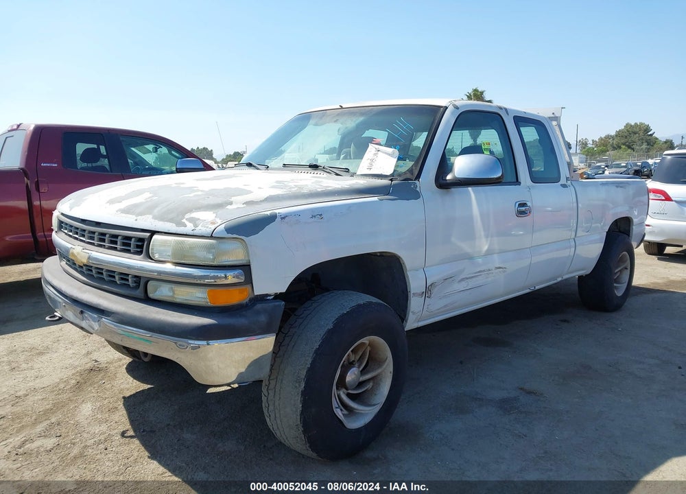 2000 CHEVROLET SILVERADO 1500 LS VIN: 2GCEC19V8Y1325464