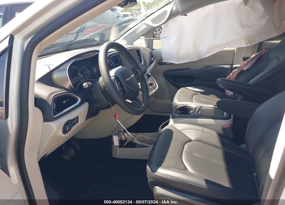 2024 CHRYSLER PACIFICA TOURING L VIN: 2C4RC1BG2RR145302