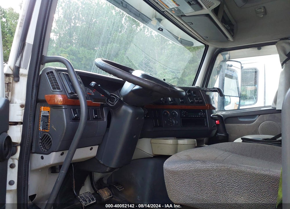 2009 VOLVO VN VIN: 4V4NC9TG29N273438