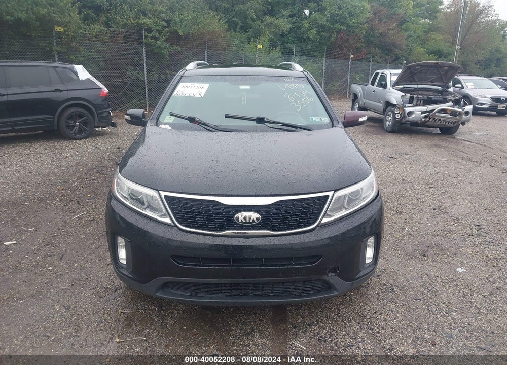 2014 KIA SORENTO LX VIN: 5XYKT4A63EG453556
