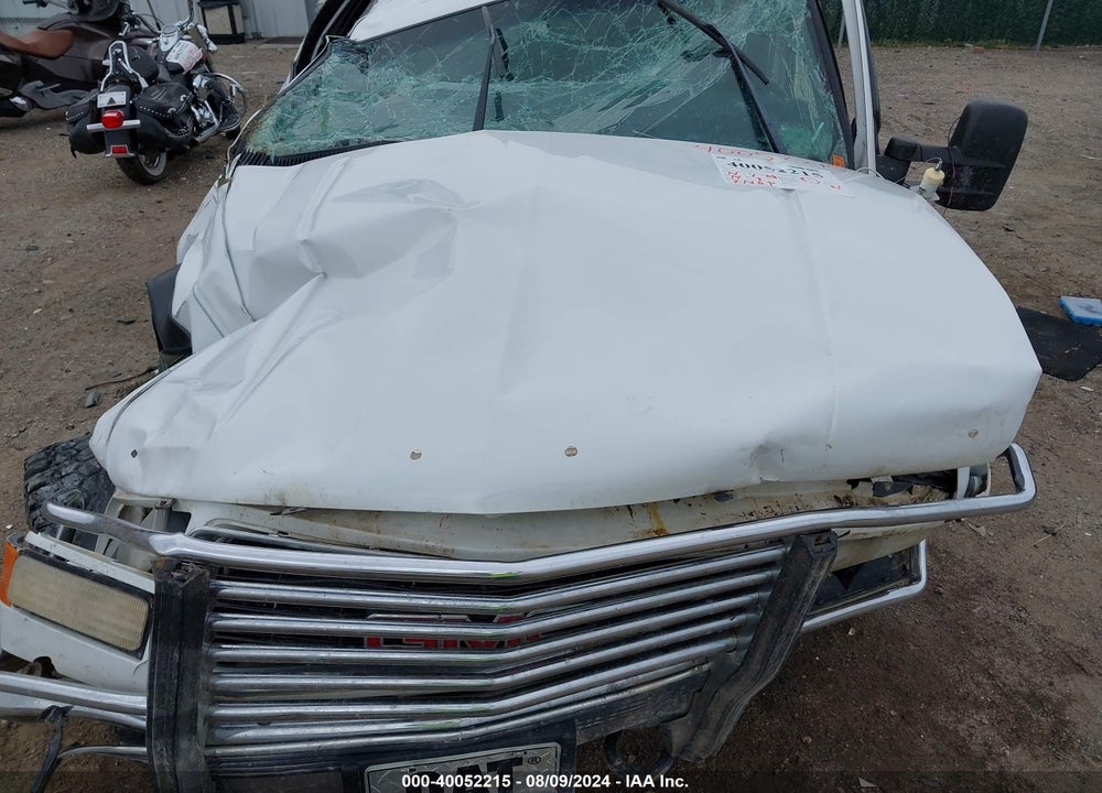 1998 GMC SIERRA 2500 HD SL VIN: 1GTGK24R8WZ526121