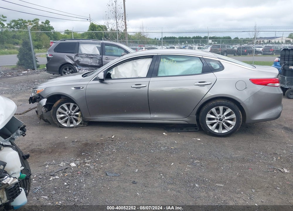 2016 KIA OPTIMA EX VIN: 5XXGU4L32GG111478