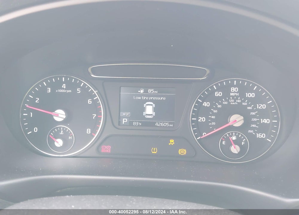 2019 KIA SORENTO 2.4L L VIN: 5XYPG4A30KG584830