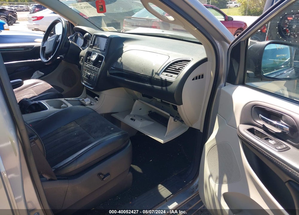 2014 CHRYSLER TOWN & COUNTRY TOURING-L 30TH ANNIVERSARY VIN: 2C4RC1CG6ER455722