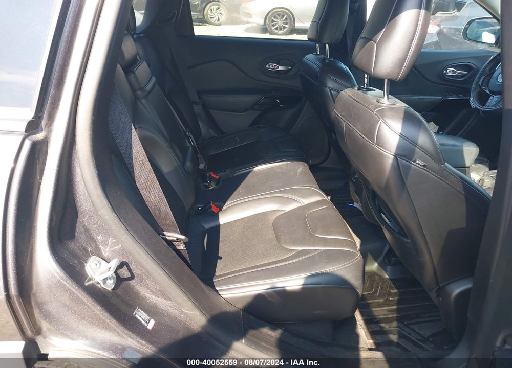2019 JEEP CHEROKEE ALTITUDE FWD VIN: 1C4PJLLB1KD338917