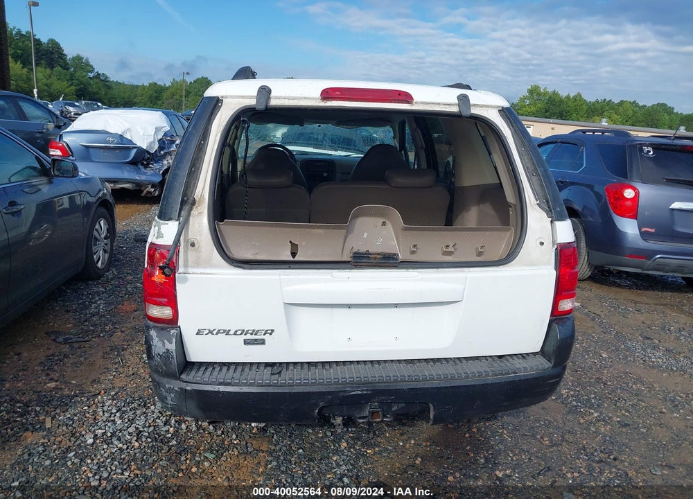 2002 FORD EXPLORER XLS VIN: 1FMDU62E52UB08137
