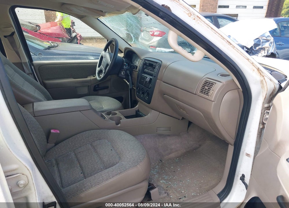 2002 FORD EXPLORER XLS VIN: 1FMDU62E52UB08137