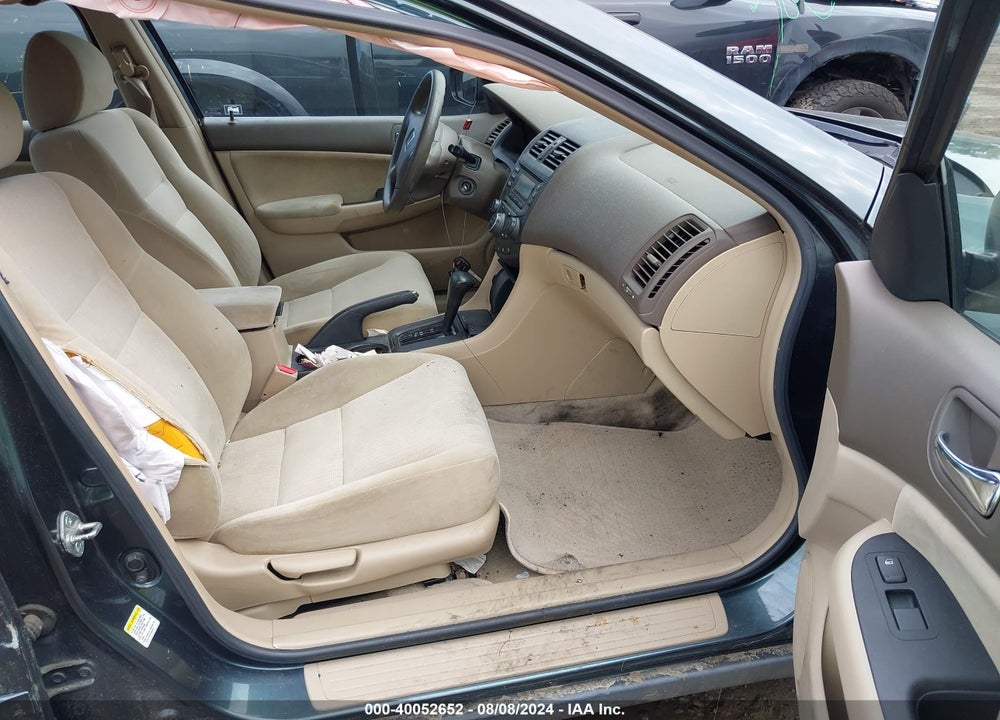 2005 HONDA ACCORD 2.4 LX VIN: 1HGCM56465A054141
