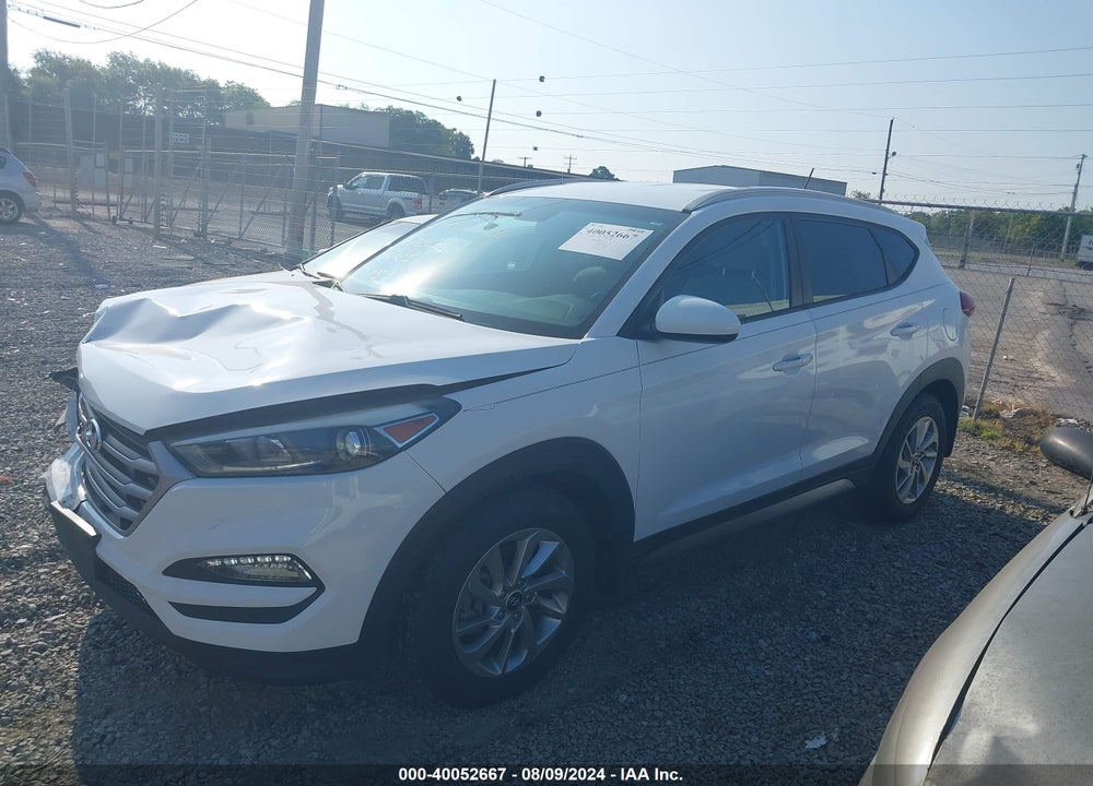 2017 HYUNDAI TUCSON SE VIN: KM8J33A48HU339023