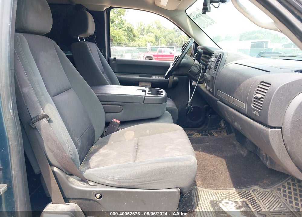 2009 CHEVROLET SILVERADO 1500 LT VIN: 1GCEK29019Z146236