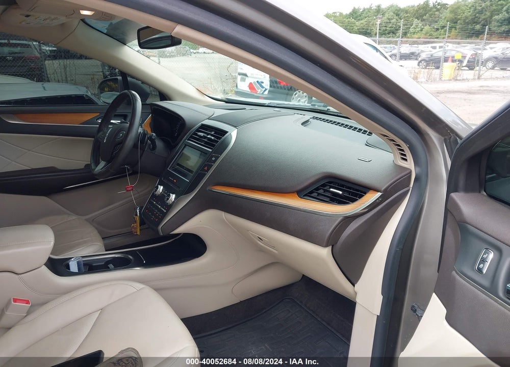 2017 LINCOLN MKC SELECT VIN: 5LMCJ2D99HUL44499