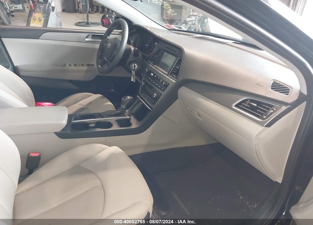 2016 HYUNDAI SONATA SE VIN: 5NPE24AF4GH423347