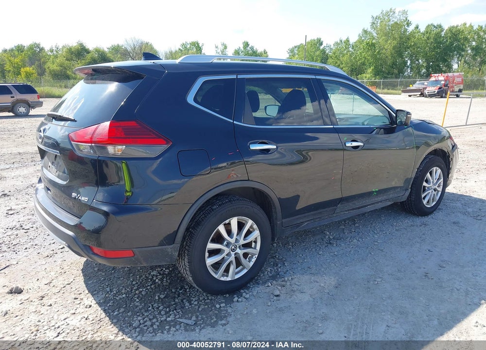 2017 NISSAN ROGUE SV VIN: KNMAT2MVXHP536180