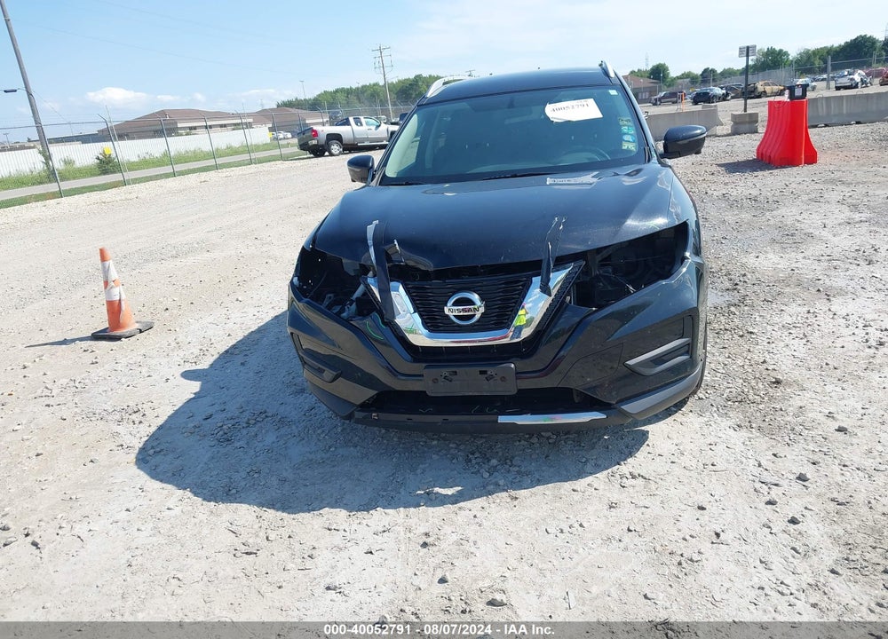 2017 NISSAN ROGUE SV VIN: KNMAT2MVXHP536180