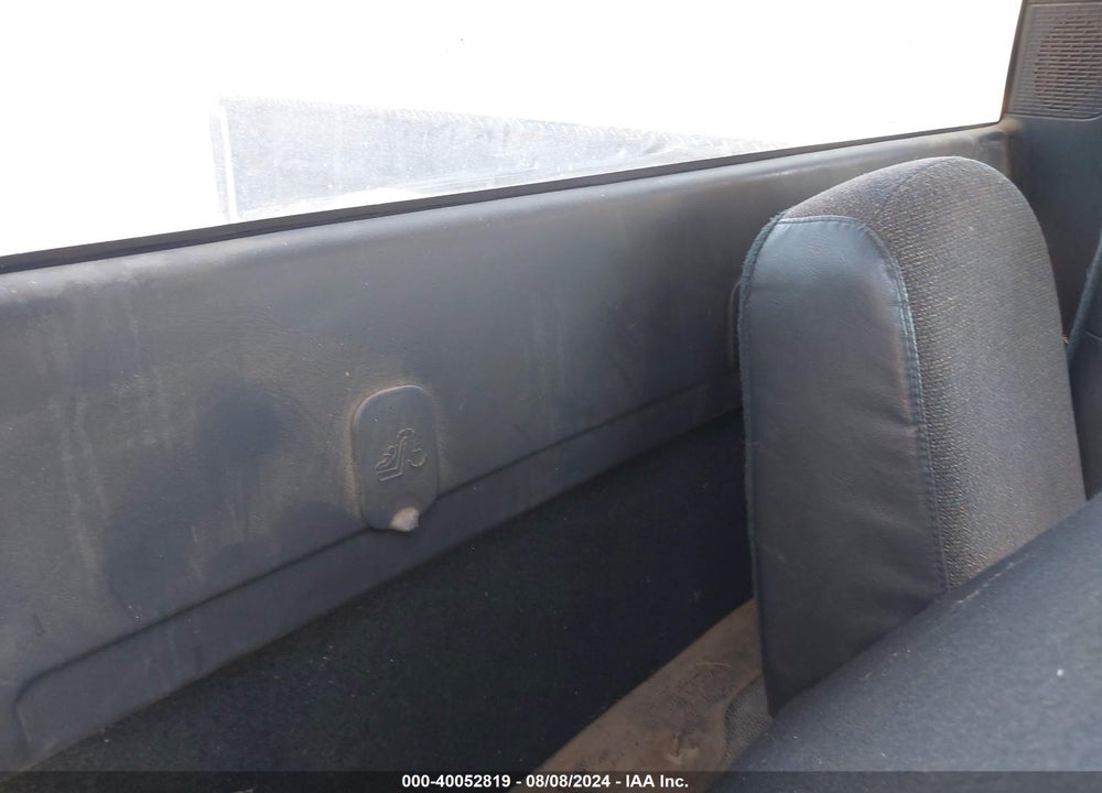 2000 CHEVROLET SILVERADO 2500 VIN: 1GCGC24U3YZ263833