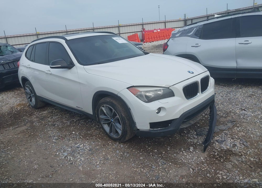 2014 BMW X1 VIN: WBAVL1C57EVY17595