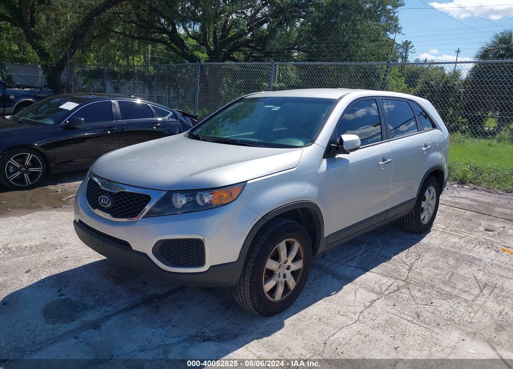 2013 KIA SORENTO LX VIN: 5XYKT3A1XDG311816