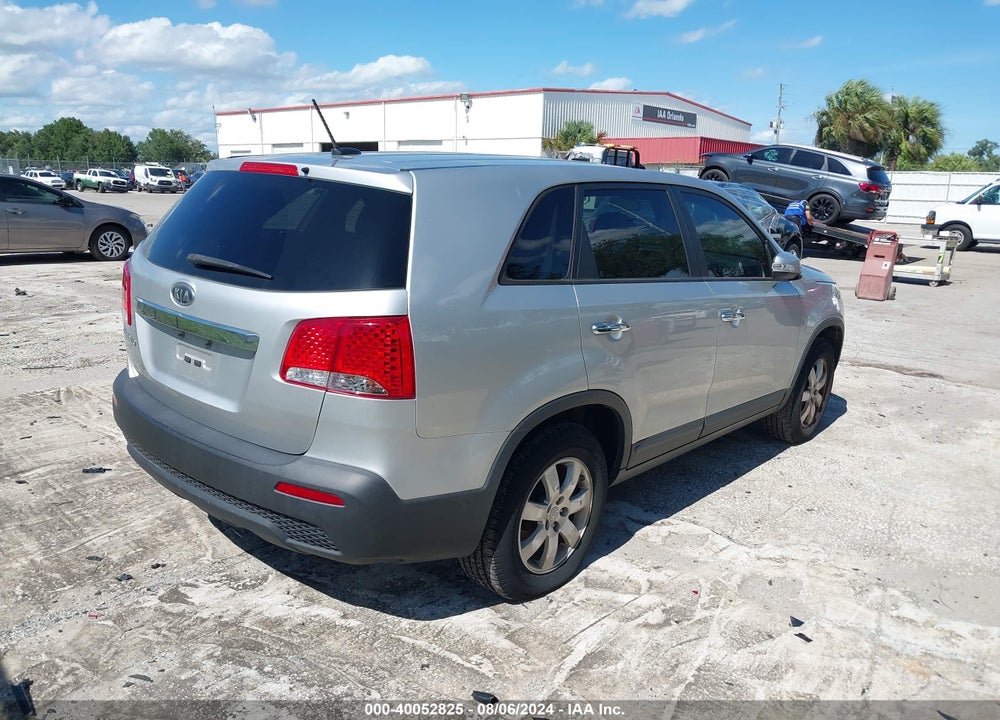 2013 KIA SORENTO LX VIN: 5XYKT3A1XDG311816