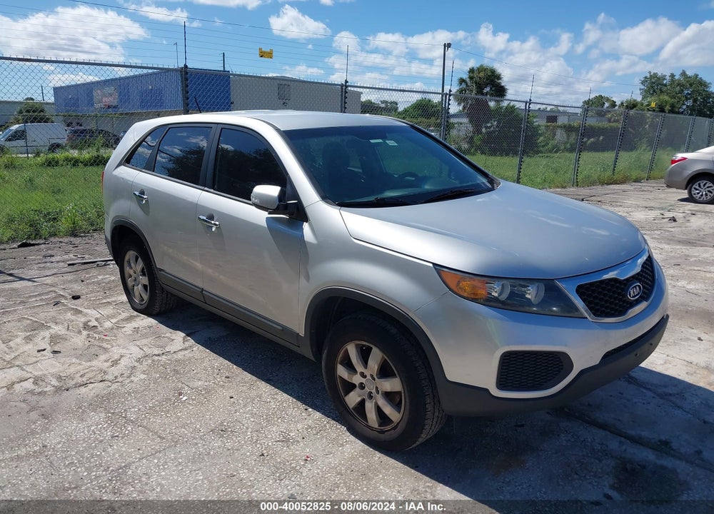 2013 KIA SORENTO LX VIN: 5XYKT3A1XDG311816
