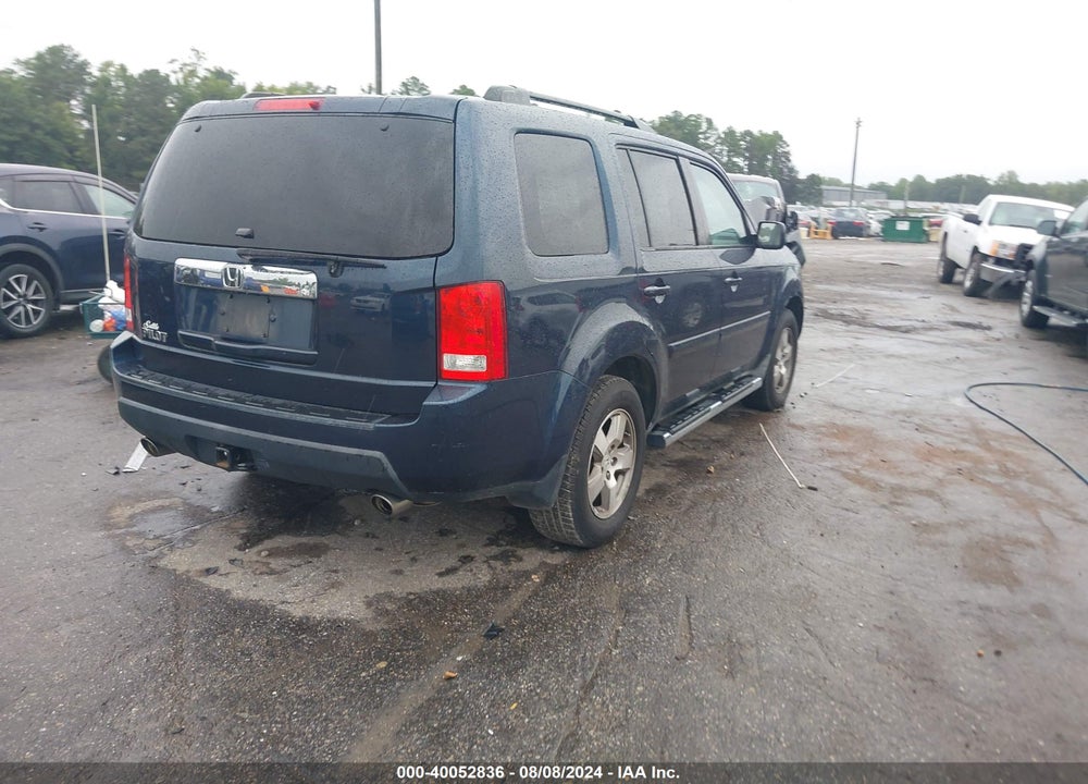 2011 HONDA PILOT EX-L VIN: 5FNYF3H52BB026915