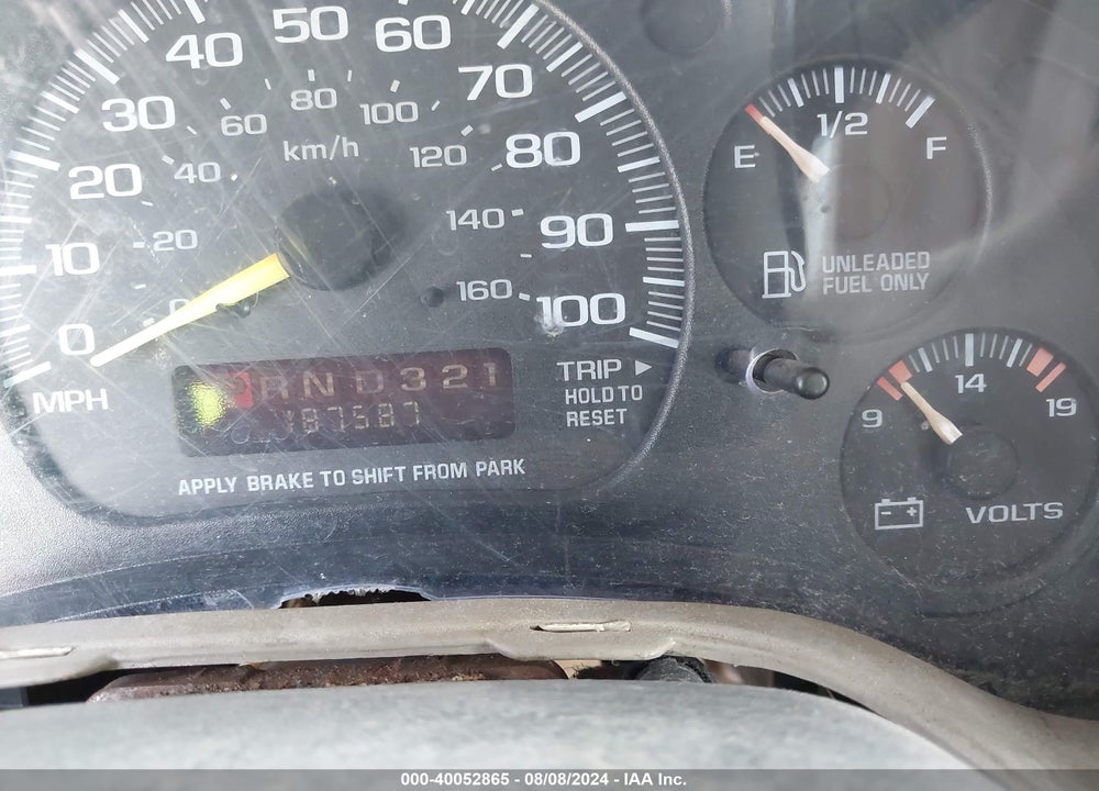 1998 GMC SAFARI SLE VIN: 1GKEL19W0WB510327