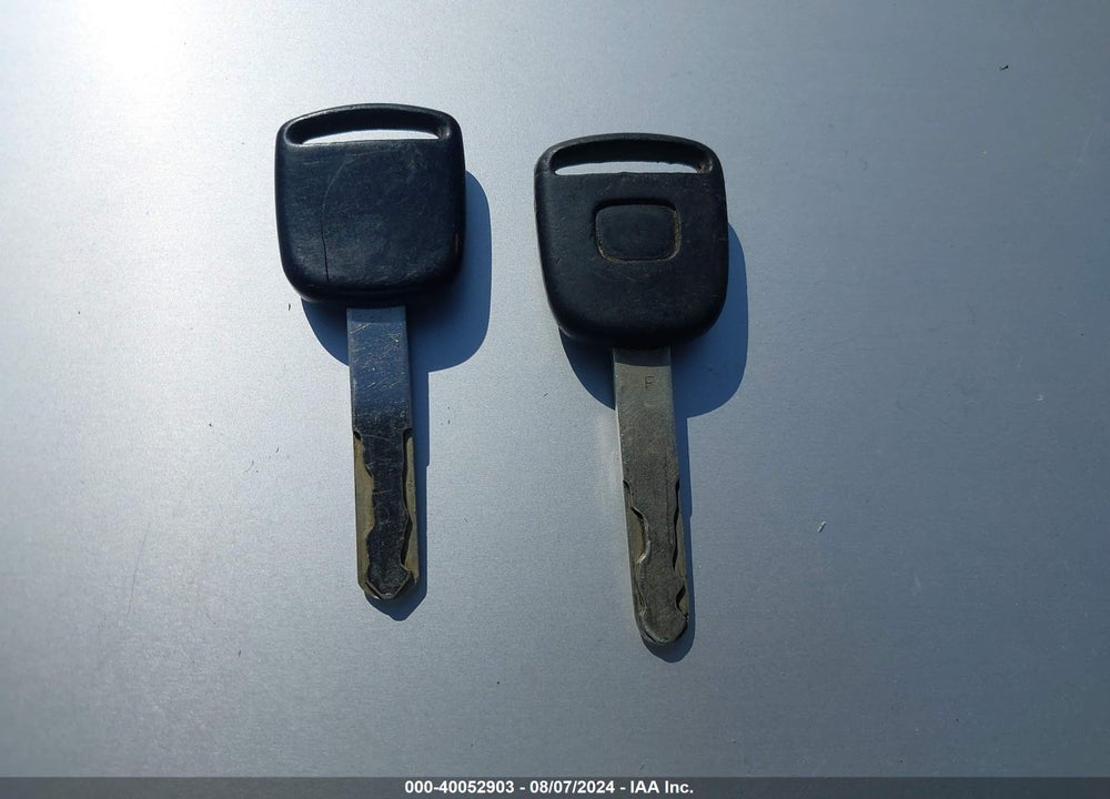 2005 HONDA ELEMENT EX VIN: 5J6YH18645L004045