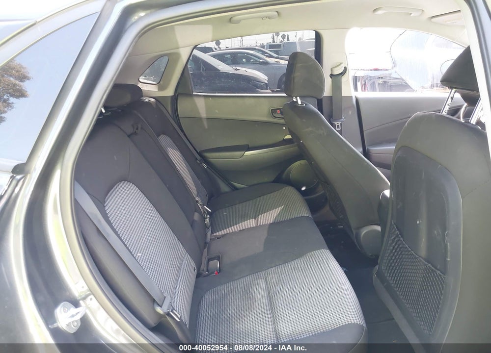 2018 HYUNDAI KONA SEL VIN: KM8K22AA2JU150302