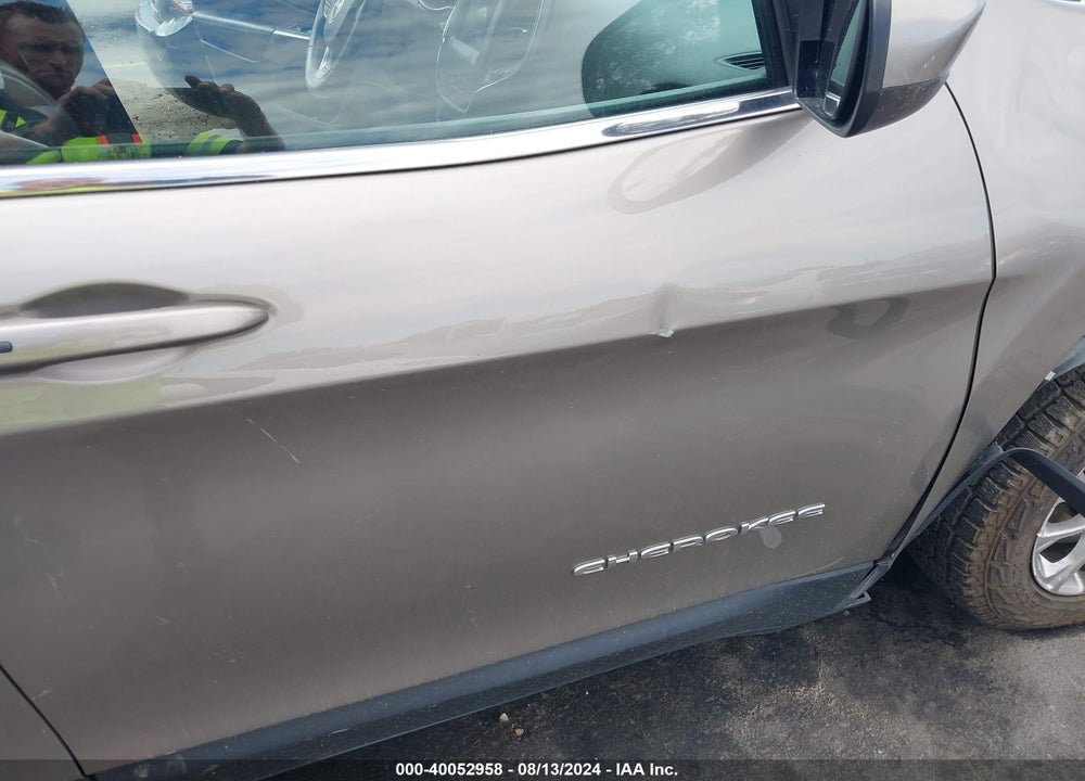 2019 JEEP CHEROKEE LATITUDE PLUS 4X4 VIN: 1C4PJMLN9KD211655