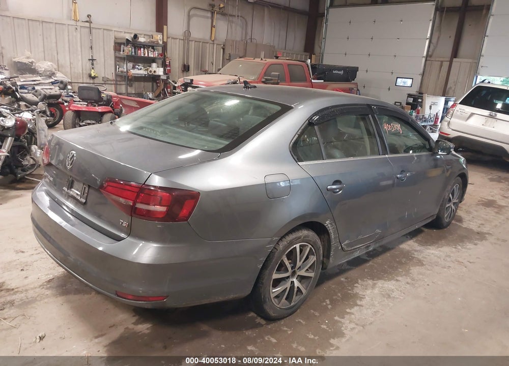 2017 VOLKSWAGEN JETTA 1.4T SE VIN: 3VWDB7AJ2HM314587