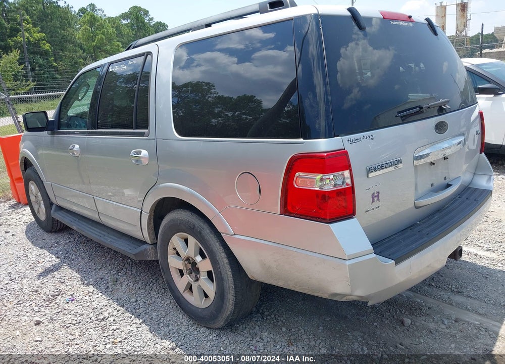 2010 FORD EXPEDITION XLT VIN: 1FMJU1F51AEA34577