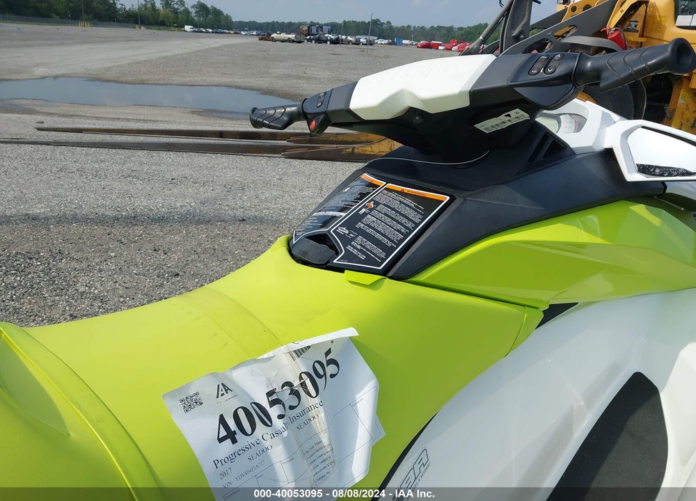 2017 SEADOO --- VIN: YDV40413A717